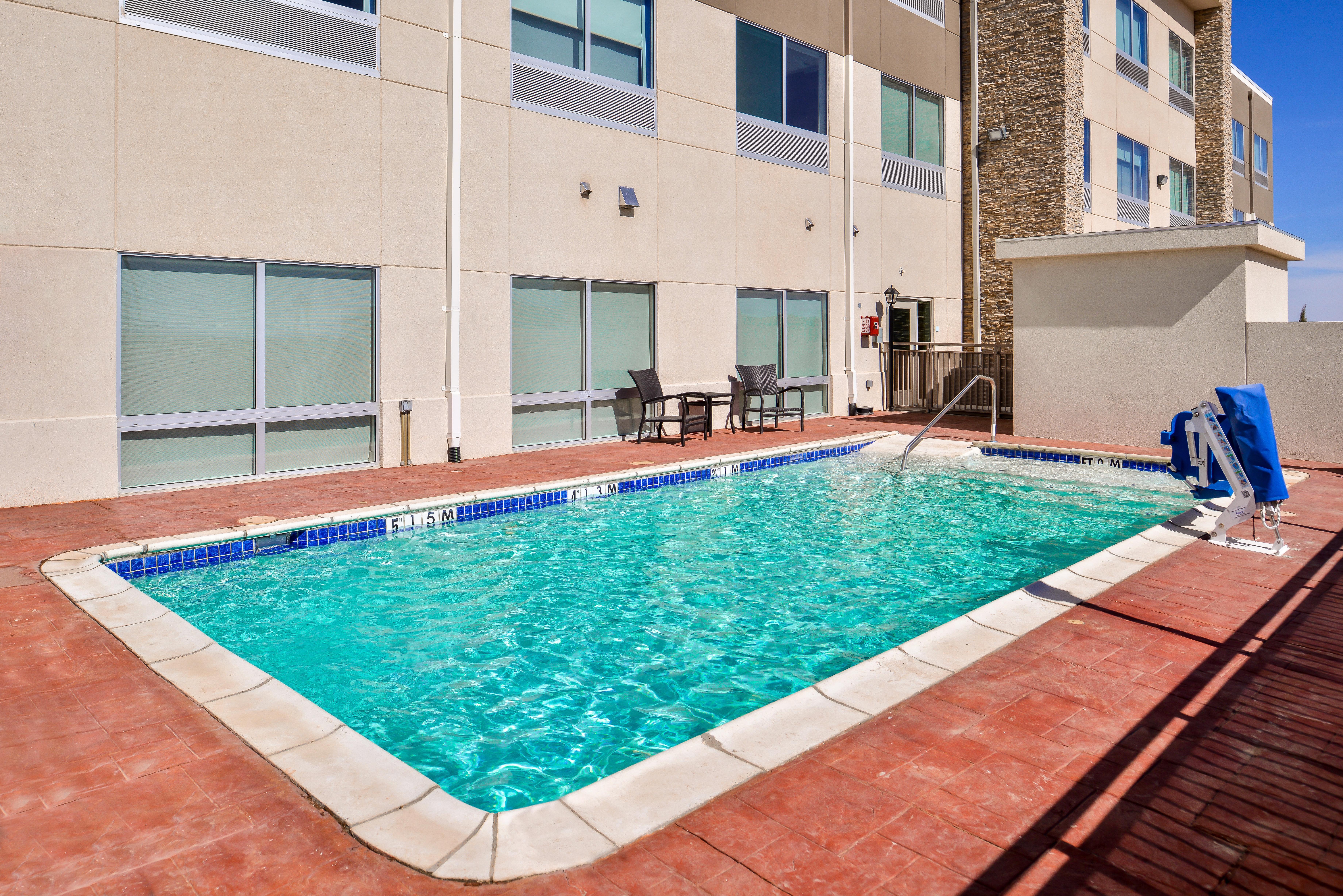 Holiday Inn Express & Suites - Van Horn By Ihg Exterior foto